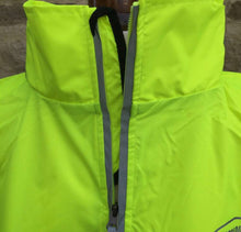 Load image into Gallery viewer, Proroute Cape (Yellow)
